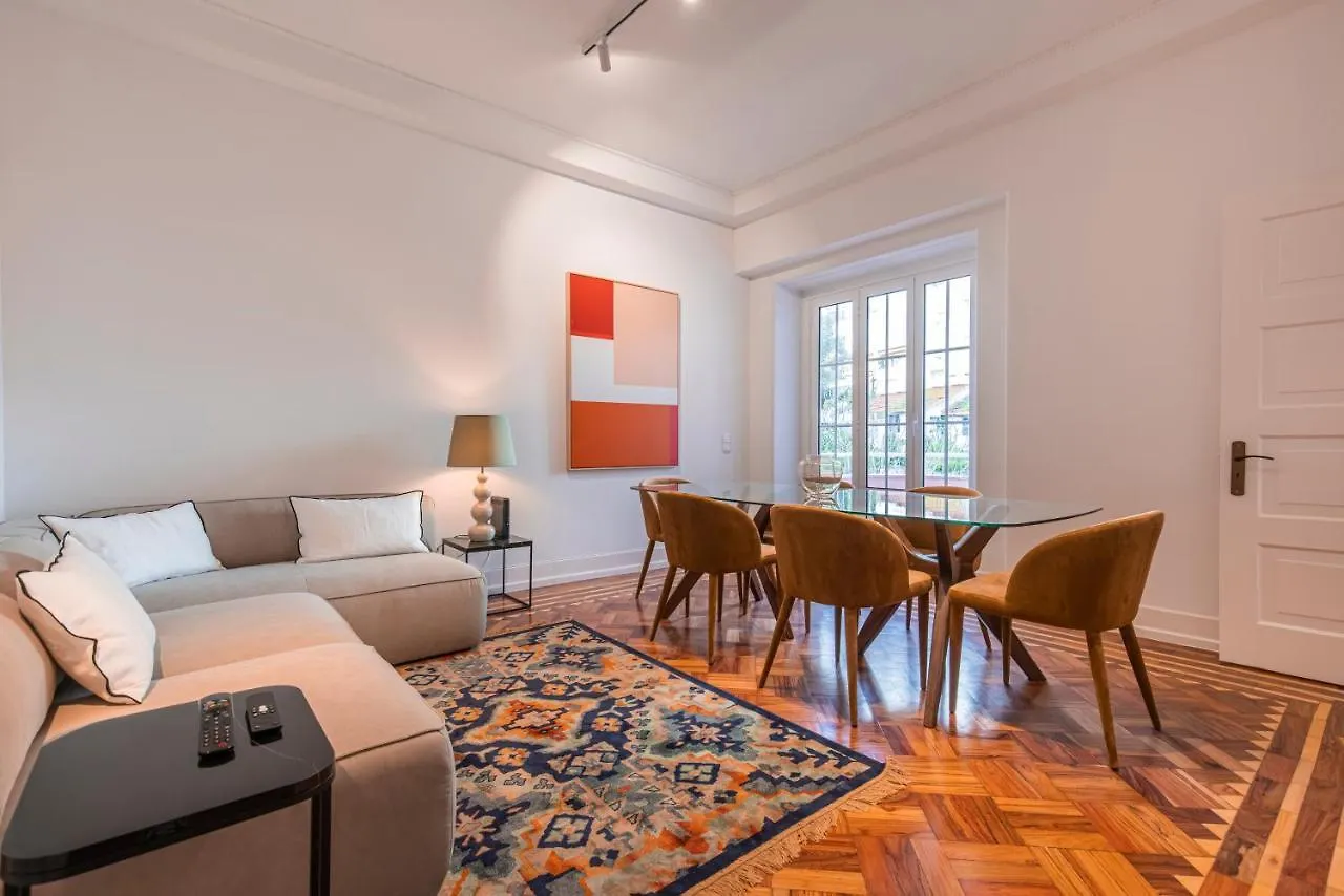 Magnificent 4Bdr Apartment In Lisbon By Lovelystay