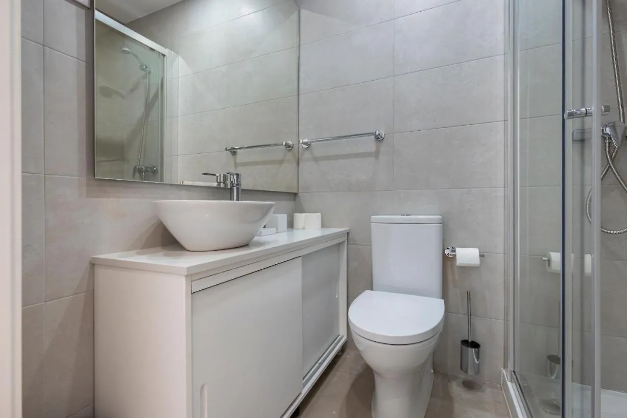 Magnificent 4Bdr Apartment In Lisbon By Lovelystay