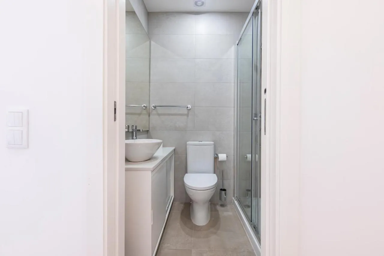Magnificent 4Bdr Apartment In Lisbon By Lovelystay