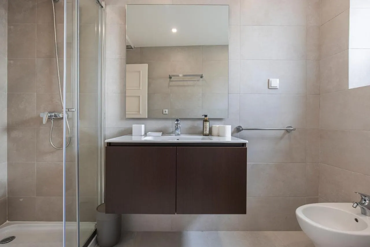 Magnificent 4Bdr Apartment In Lisbon By Lovelystay 0*,  Portugal