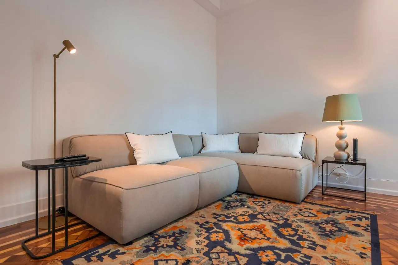 Magnificent 4Bdr Apartment In Lisbon By Lovelystay