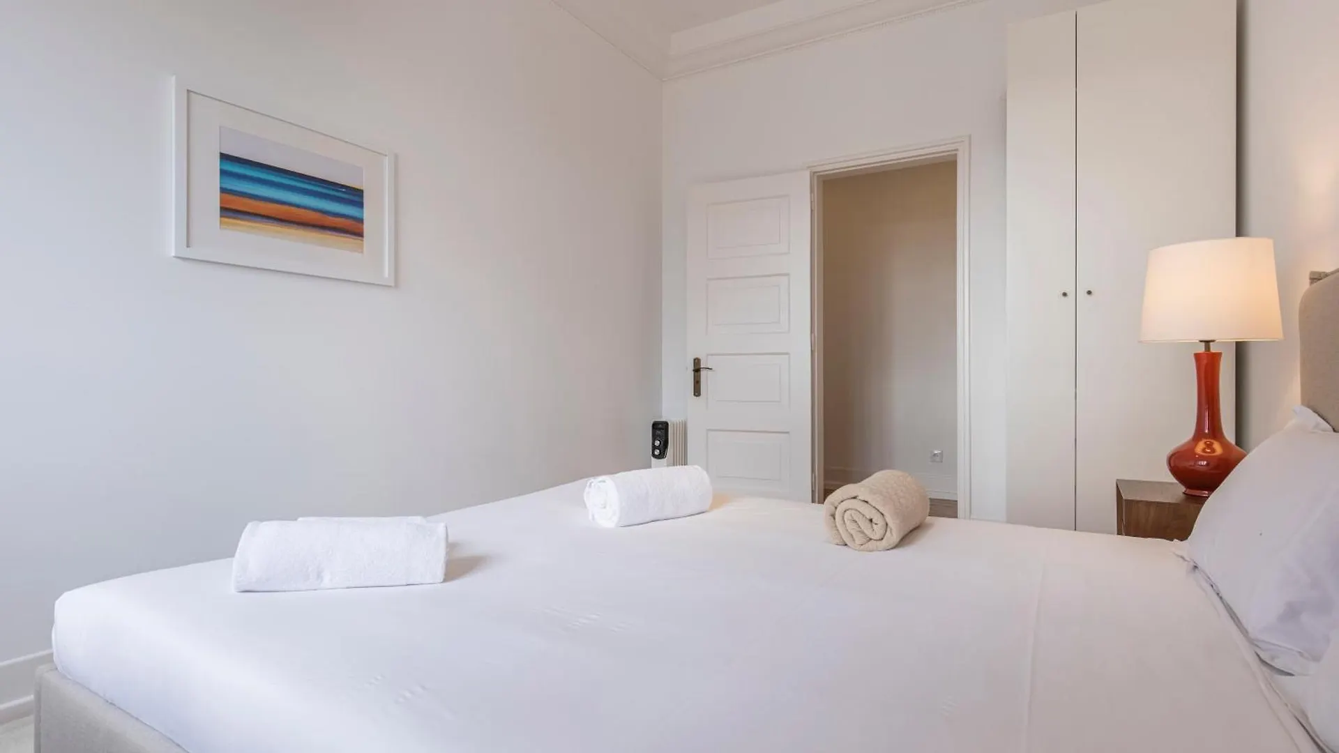 Magnificent 4Bdr Apartment In Lisbon By Lovelystay